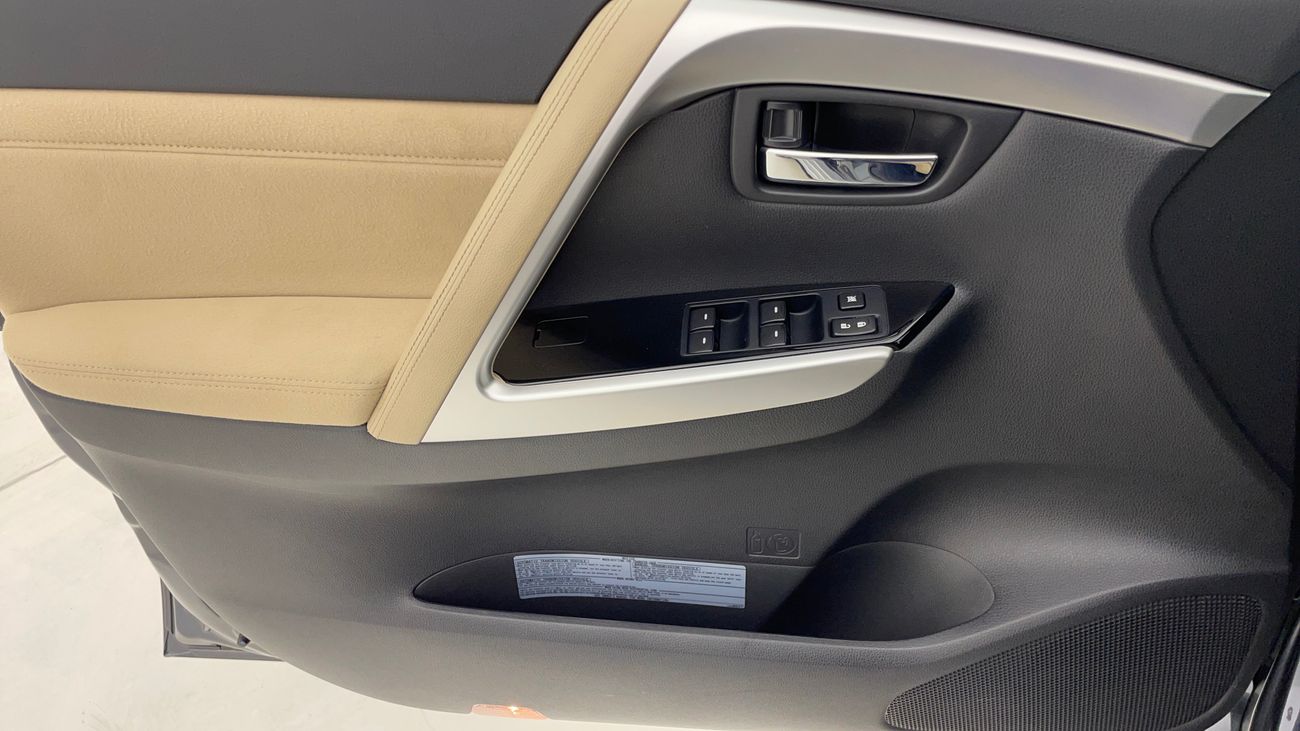 ميتسوبيشي مونتيرو سبورت GLS MID 3 | بدون دفعة مقدمة | اختبار القيادة في المنزل