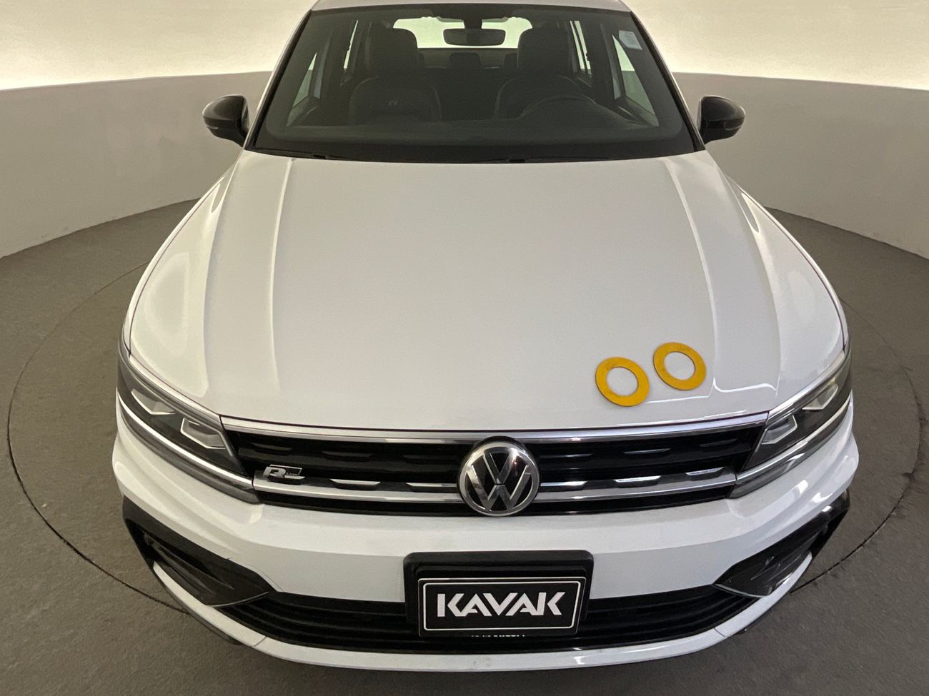 فولكس واجن تيجوان R-Line | شامل الضمان | 0 ﺪﻔﻋﺓ ﺃﻮﻟﻯ