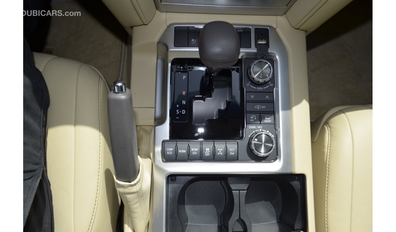 Toyota Land Cruiser VXS V8 5.7L TOP OF THE RANGE SUV GCC SPECS