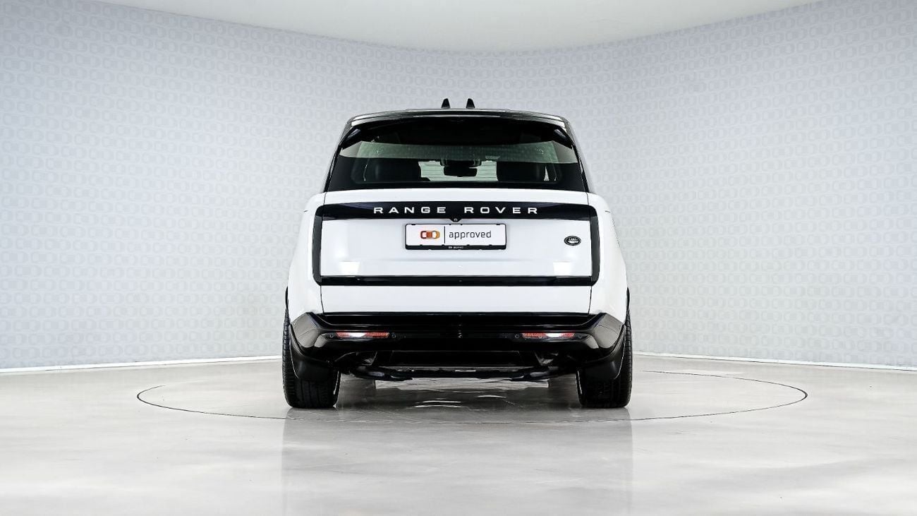 لاند روفر رينج روفر | AED 7,214 PM | 23-inch Alloys, Rear Screens  |  Ramadan Offer