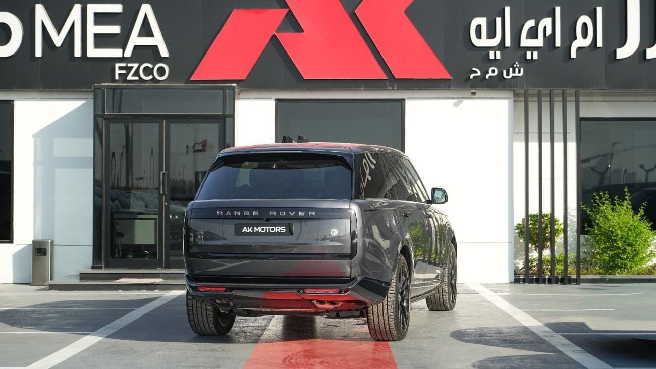 لاند روفر رينج روفر SV LWB P530 Carpathian Grey- Black 2023 MY Export only