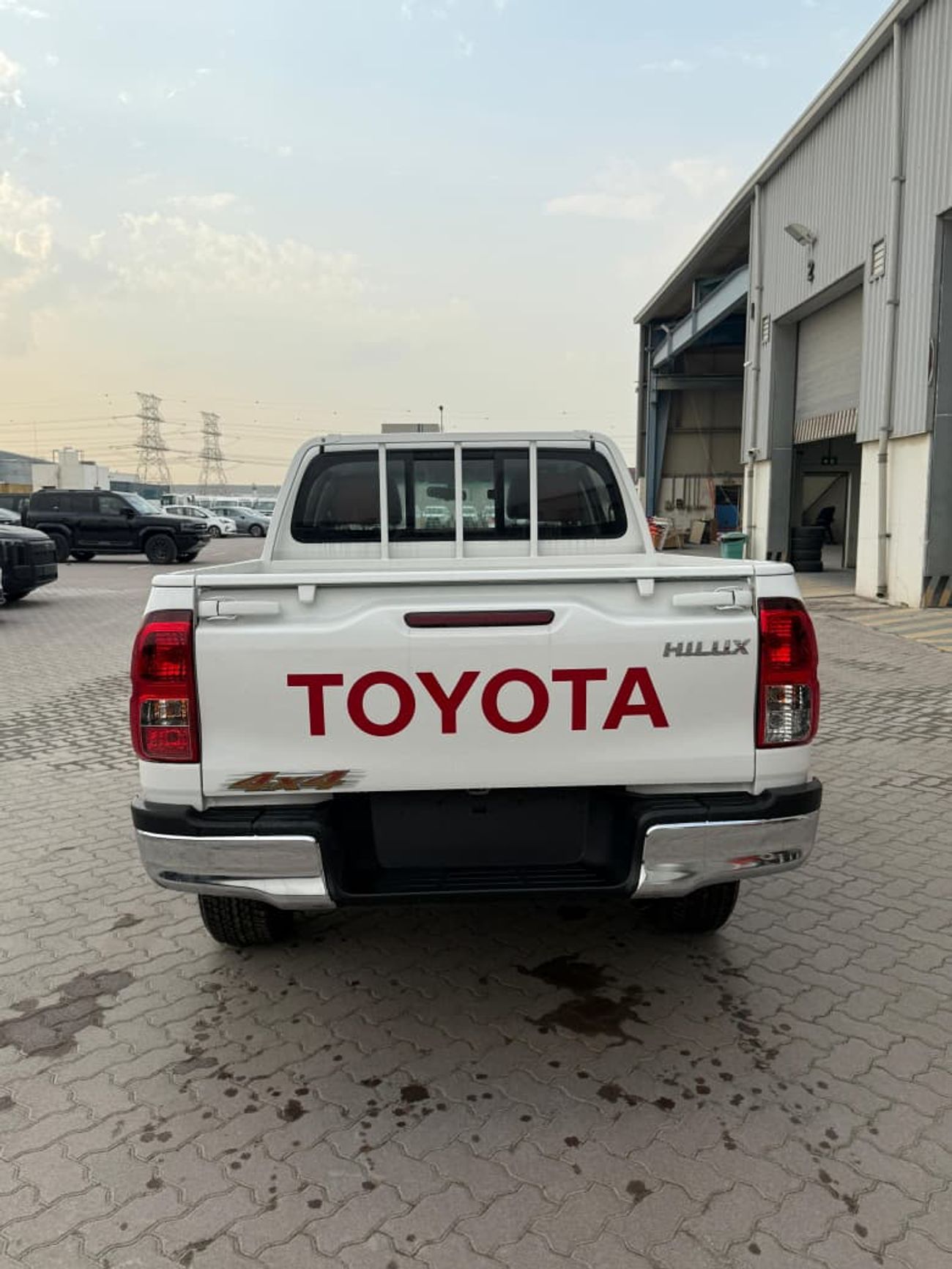 Toyota Hilux 2026 Toyota Hilux Double Cable GLX (Mid-Option) 2.4L 4-Cyl Turbo Diesel A/T 4x4 Export Only