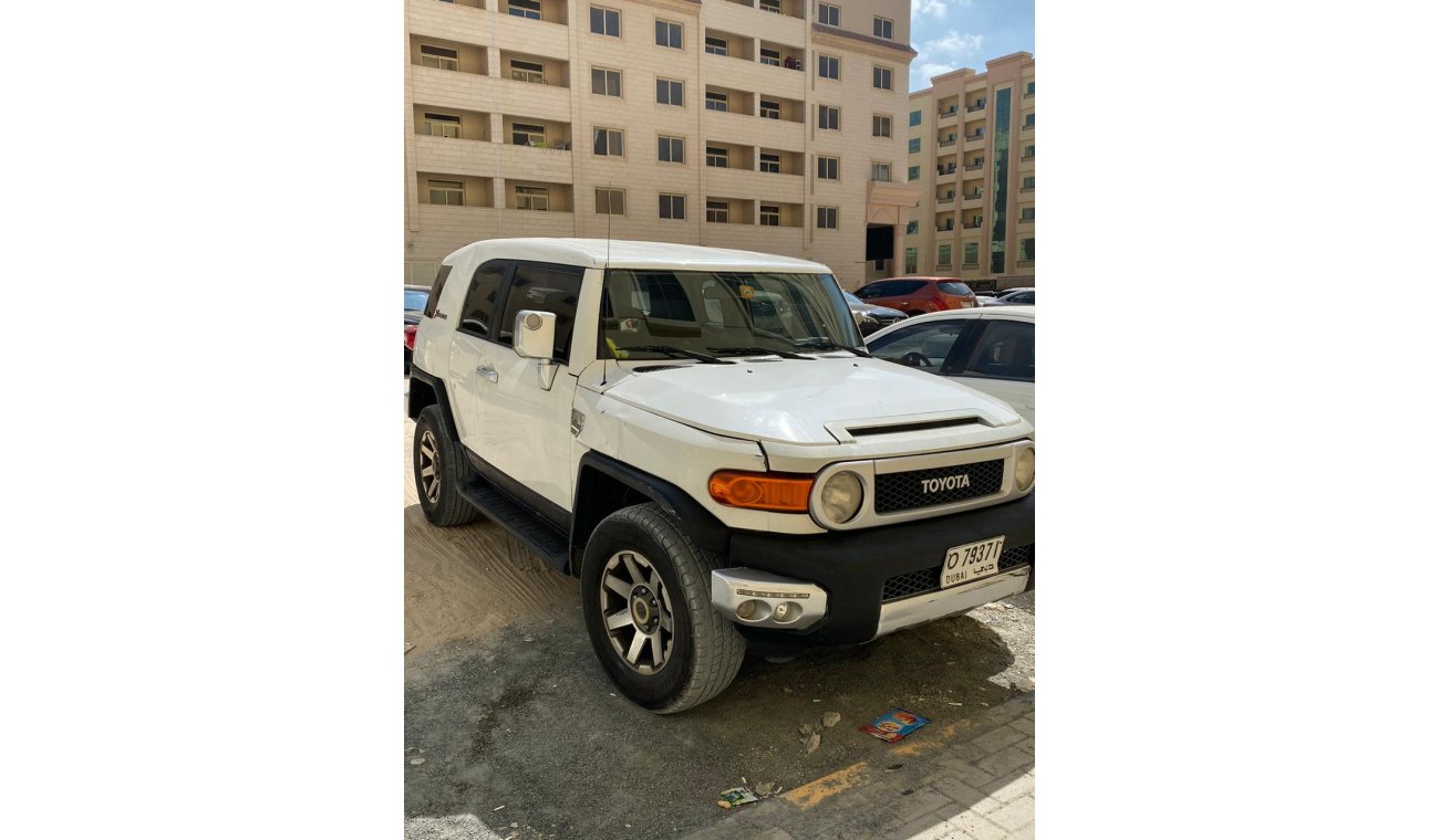 تويوتا إف جي كروزر Fj cruiser 2008