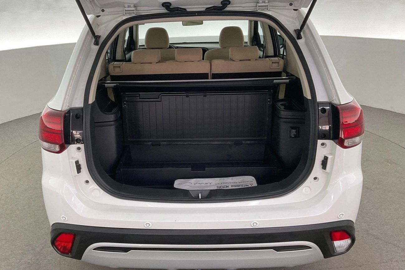 Mitsubishi Outlander GLX Midline | Guaranteed Warranty | 0 Down Payment