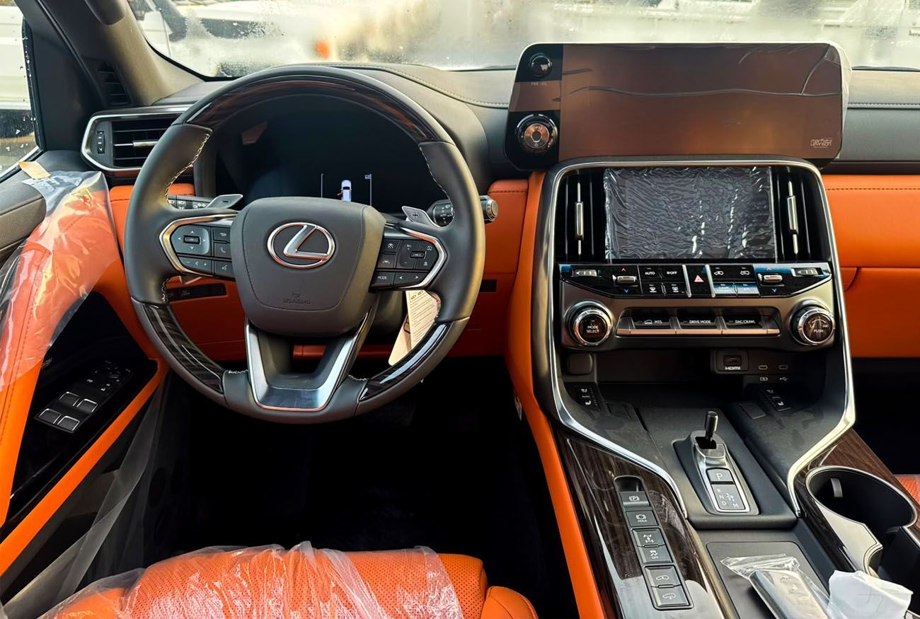 لكزس LX 700h VIP