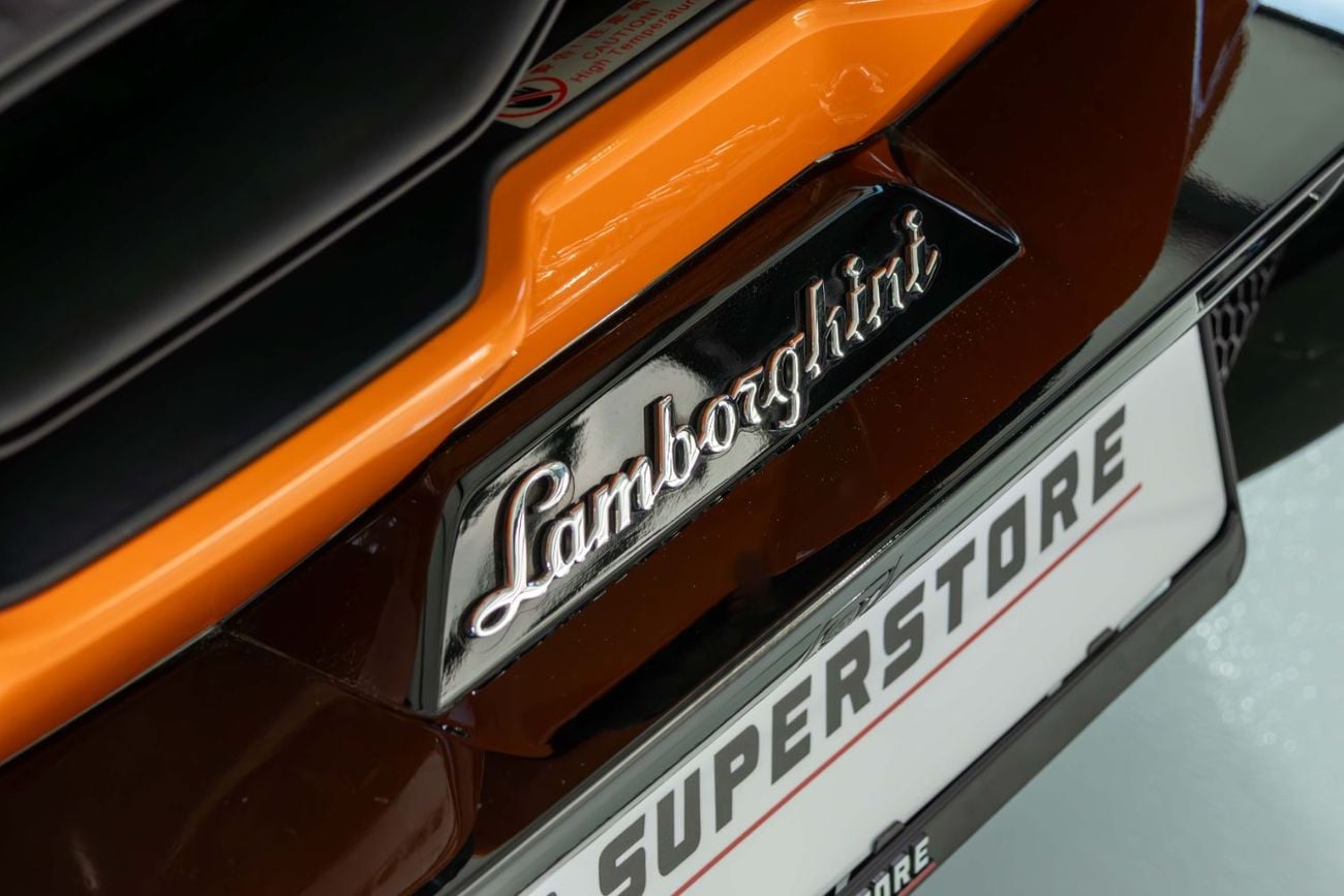 Lamborghini Revuelto 6.5L V12 Hybrid V12-1015 HP-Premium Metallic Paint-Carbon Fiber Interior Trim-21/22Inch Rims