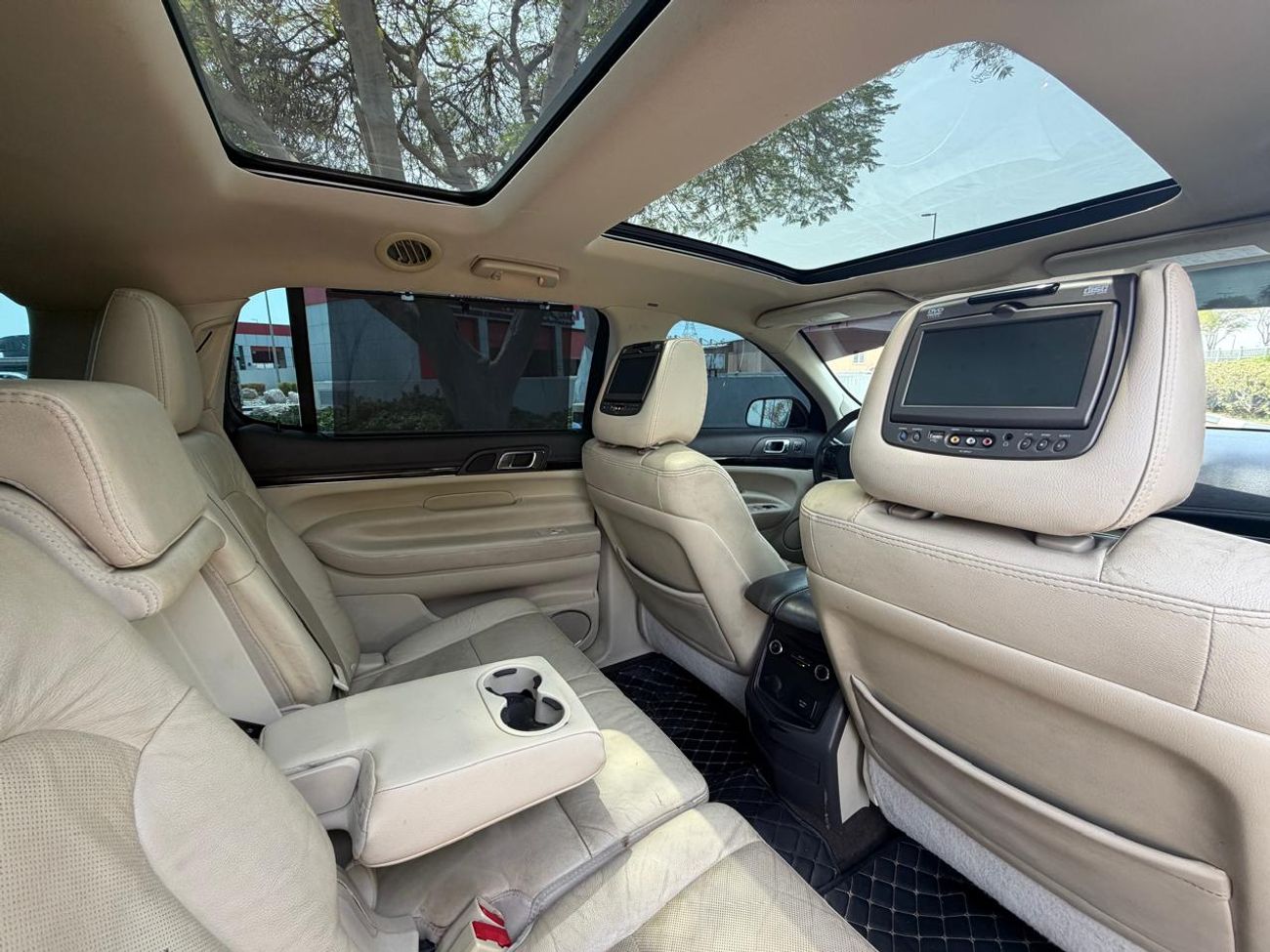 Lincoln MK-T ECOBOOST LINCOLN MK-T ECOBOOST 2014 GCC 7 SEATER FULL OPTINS SERVICE HISTORY LOW MILEAGE