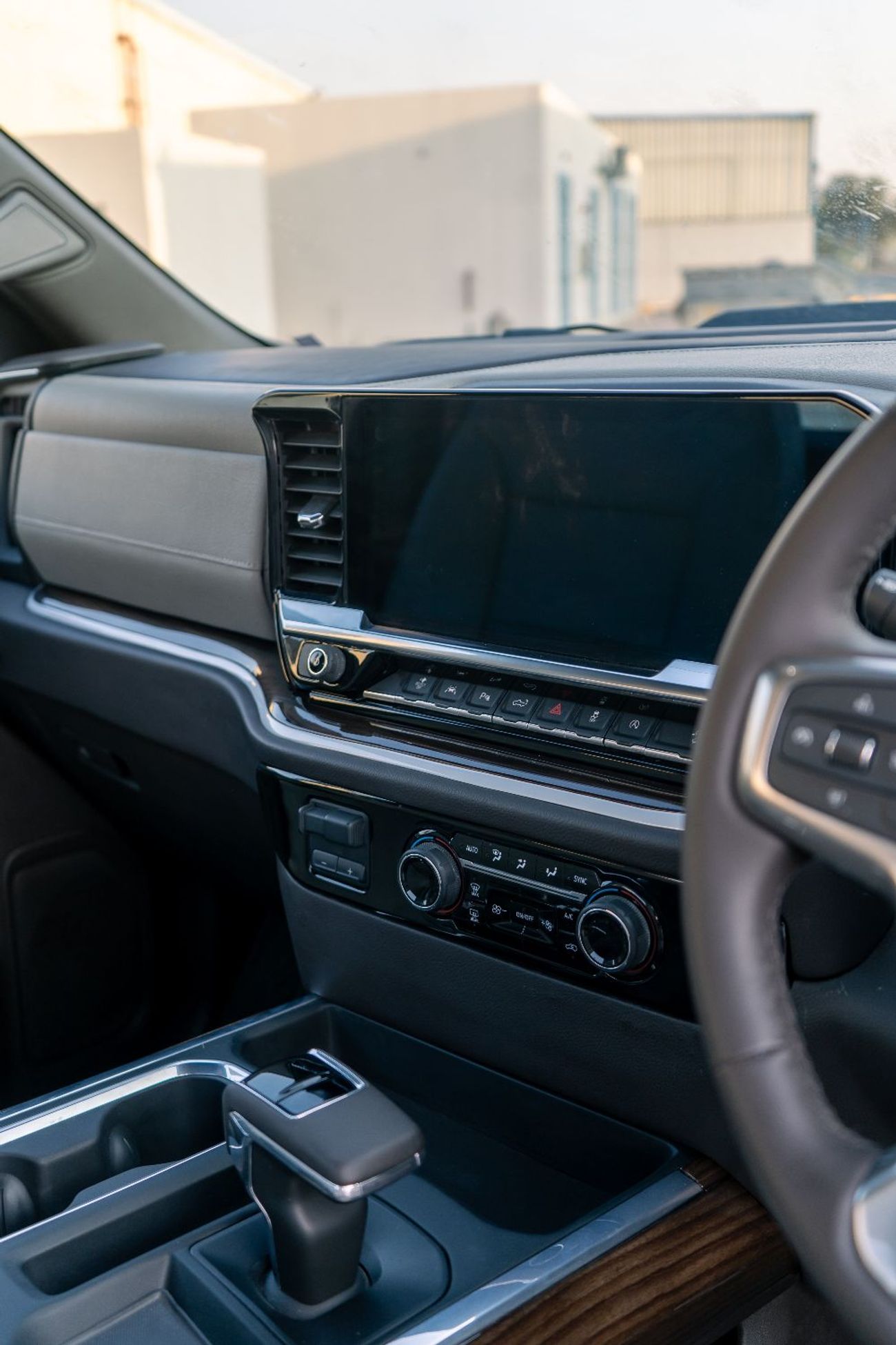 Chevrolet Silverado 6.2L EcoTec3 V8 engine RHD (RIGHT HAND DRIVE )