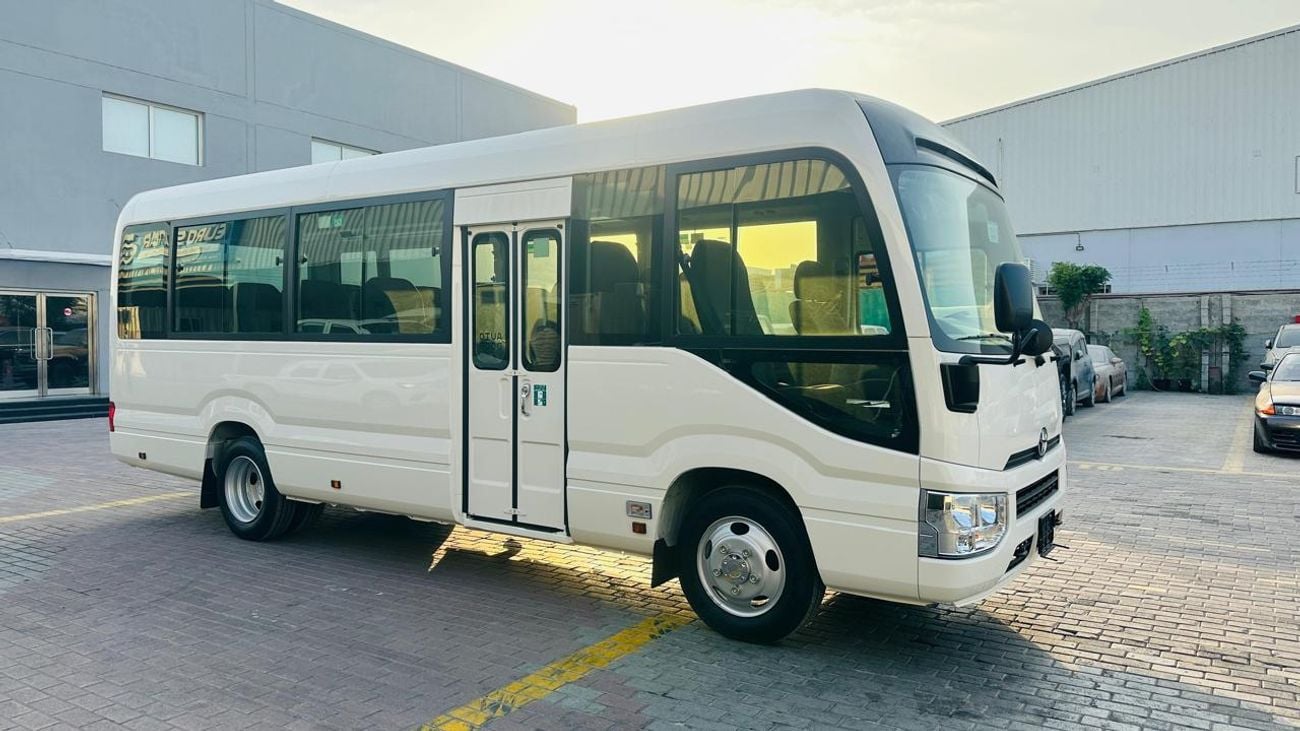 تويوتا كوستر 4.0L DIESEL 23 SEATER MANUAL TRANSMISSION