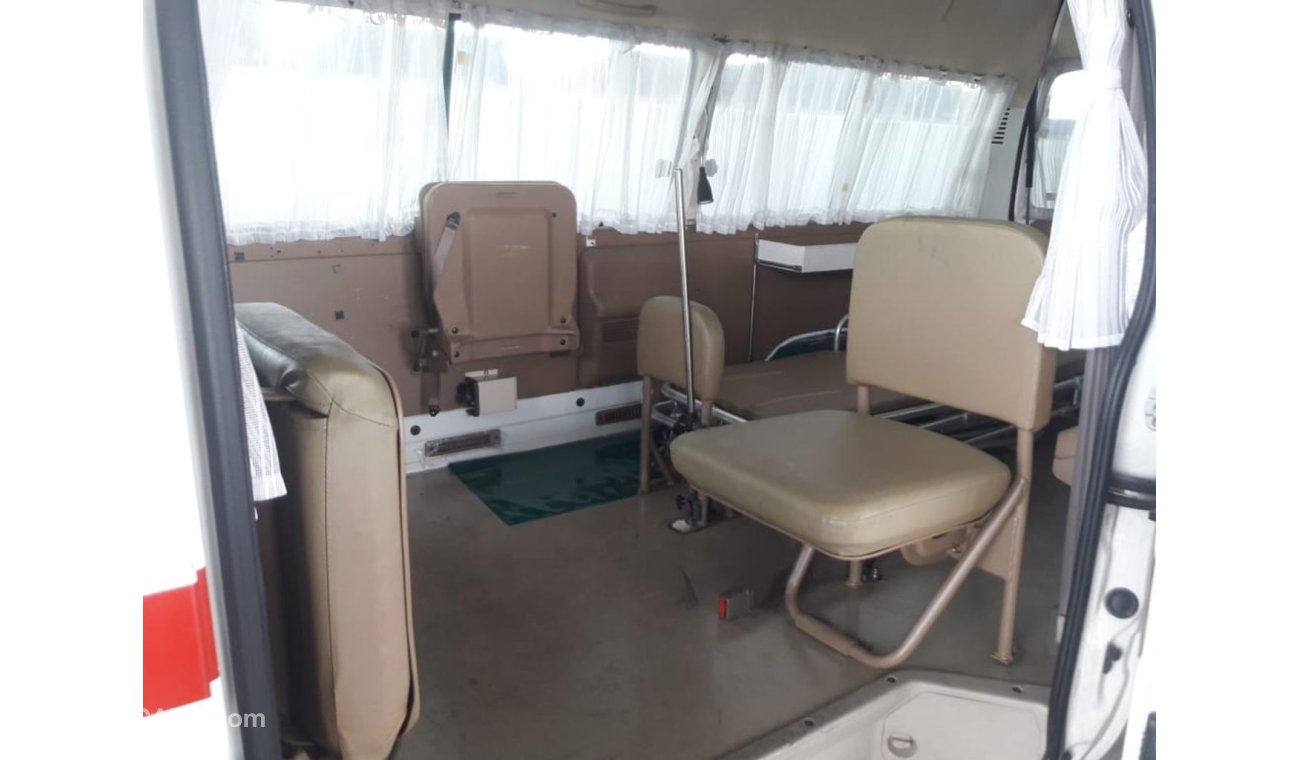 Toyota Hiace Hiace ambulance RIGHT HAND DRIVE (Stock no PM 717 )