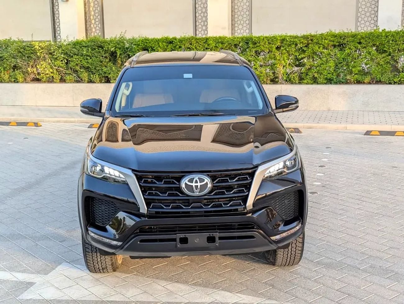 Toyota Fortuner EXR - GCC Specs - Original Paint Low Mileage Accident Free