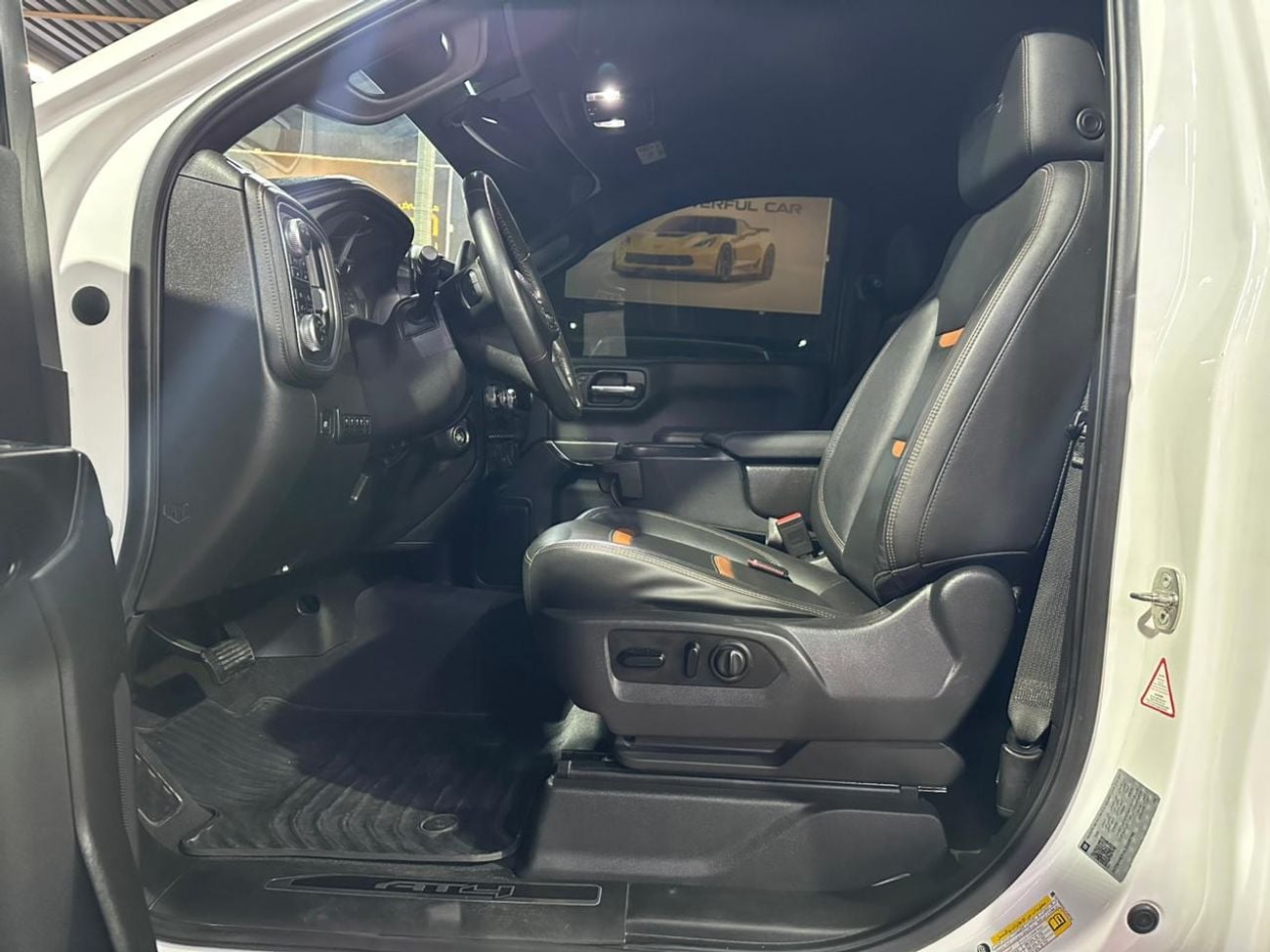 جي أم سي سييرا 1500 REG/CAB AT4 LS