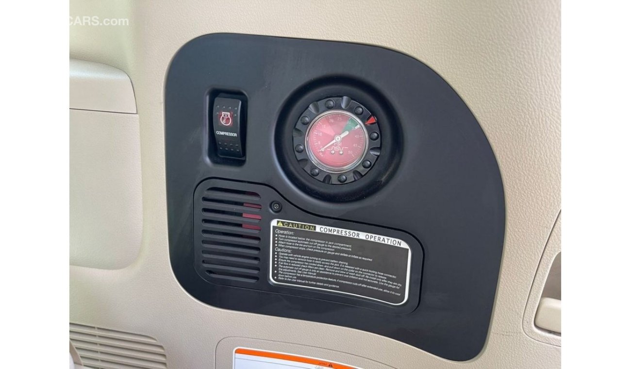 Toyota Land Cruiser GXR GXR V8