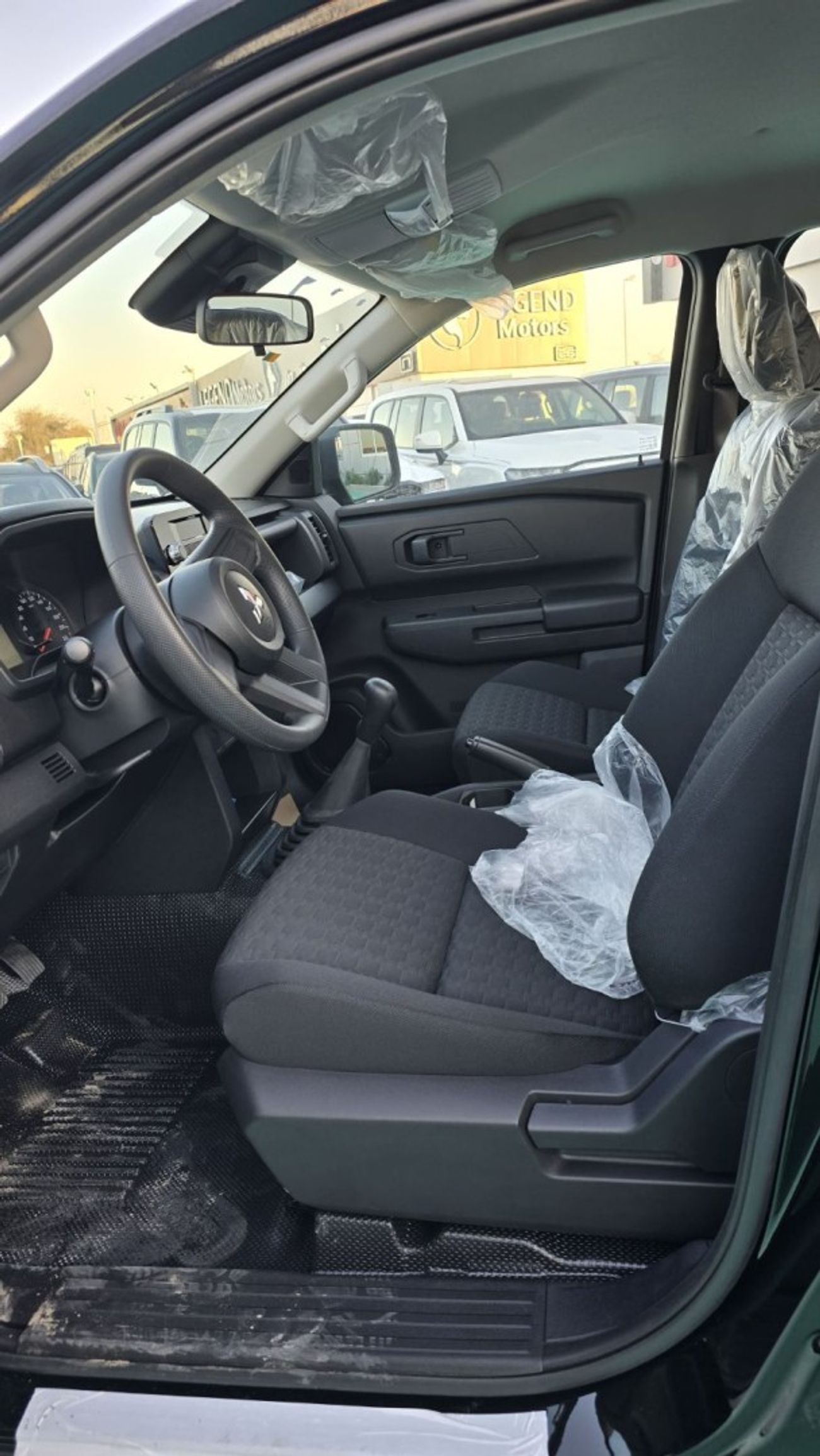 Mitsubishi L200 GL 2.4L 4WD DC MT DIESEL