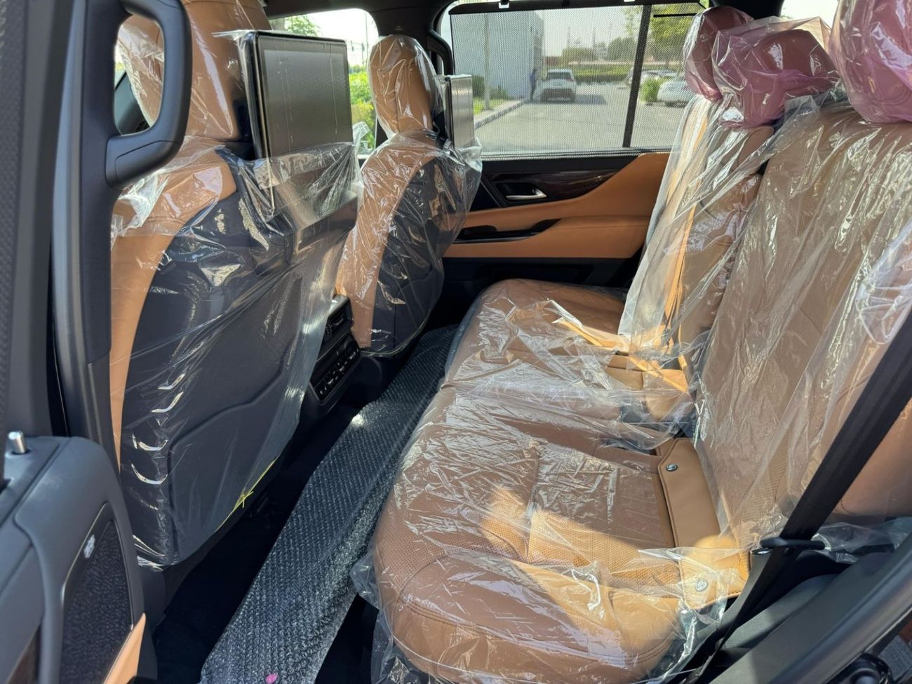 Lexus LX 600 Signature 3.5L GCC SPEC BRAND NEW