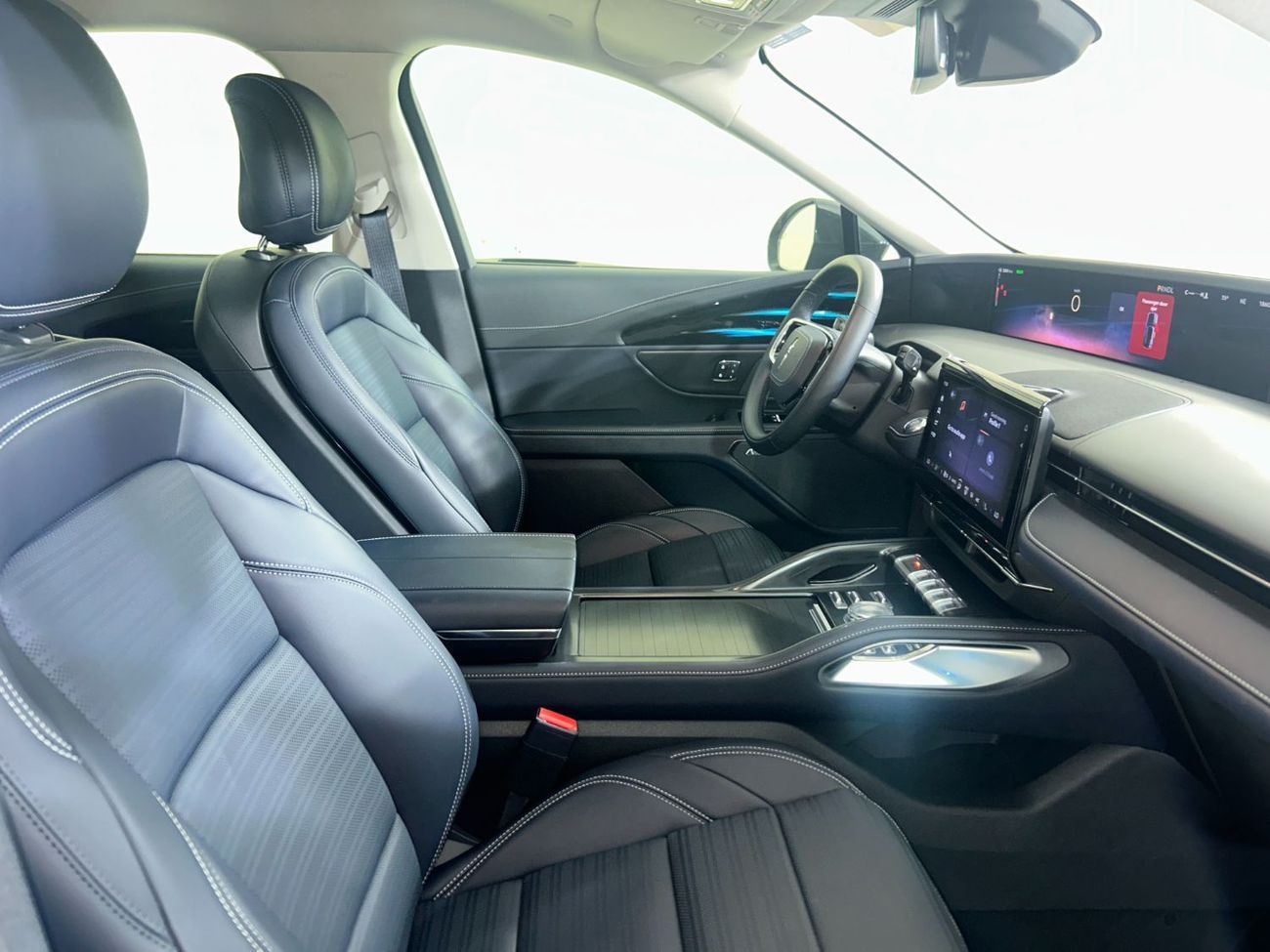 Lincoln Nautilus NAU425H NAUTILUS RESERVE 202A AWD 2.0L FHEV AT