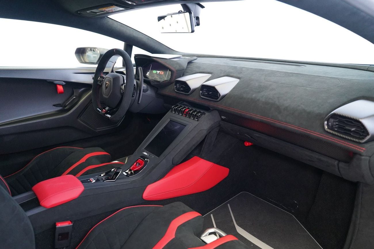 Lamborghini Huracan STO