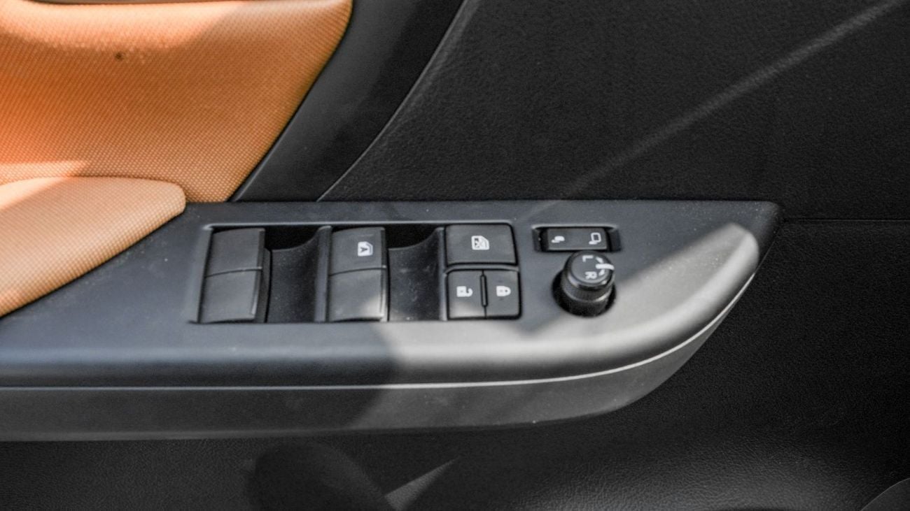 تويوتا فورتونر 2025 Toyota Fortuner GX 2.7L At Petrol 