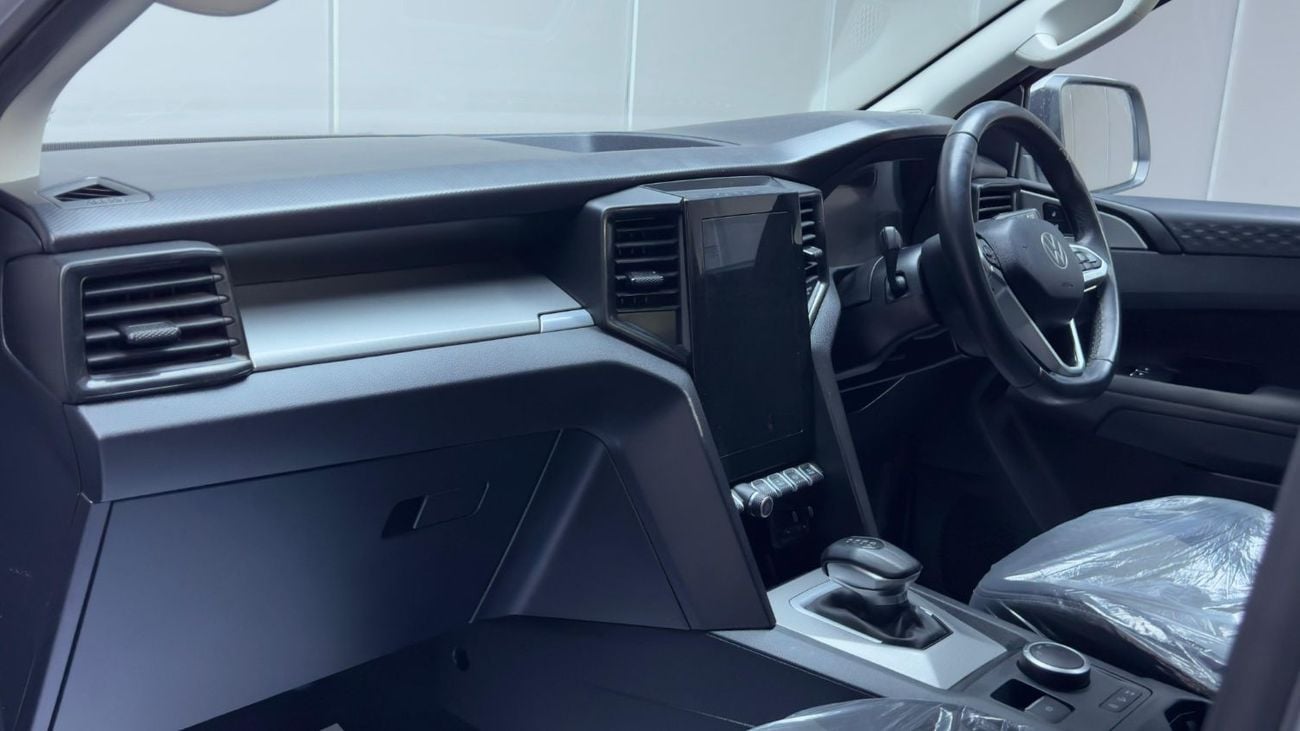 Volkswagen Amarok DIESEL 2.0 LITER  ,RIGHT HAND  ,AUTOMATIC