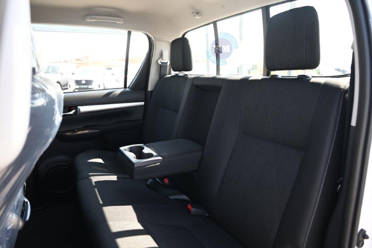 تويوتا هيلوكس Double Cab SR5 2.7L Petrol 4WD Automatic