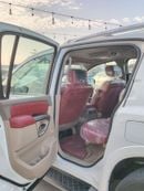 Nissan Armada LE 5.6L (320 HP)