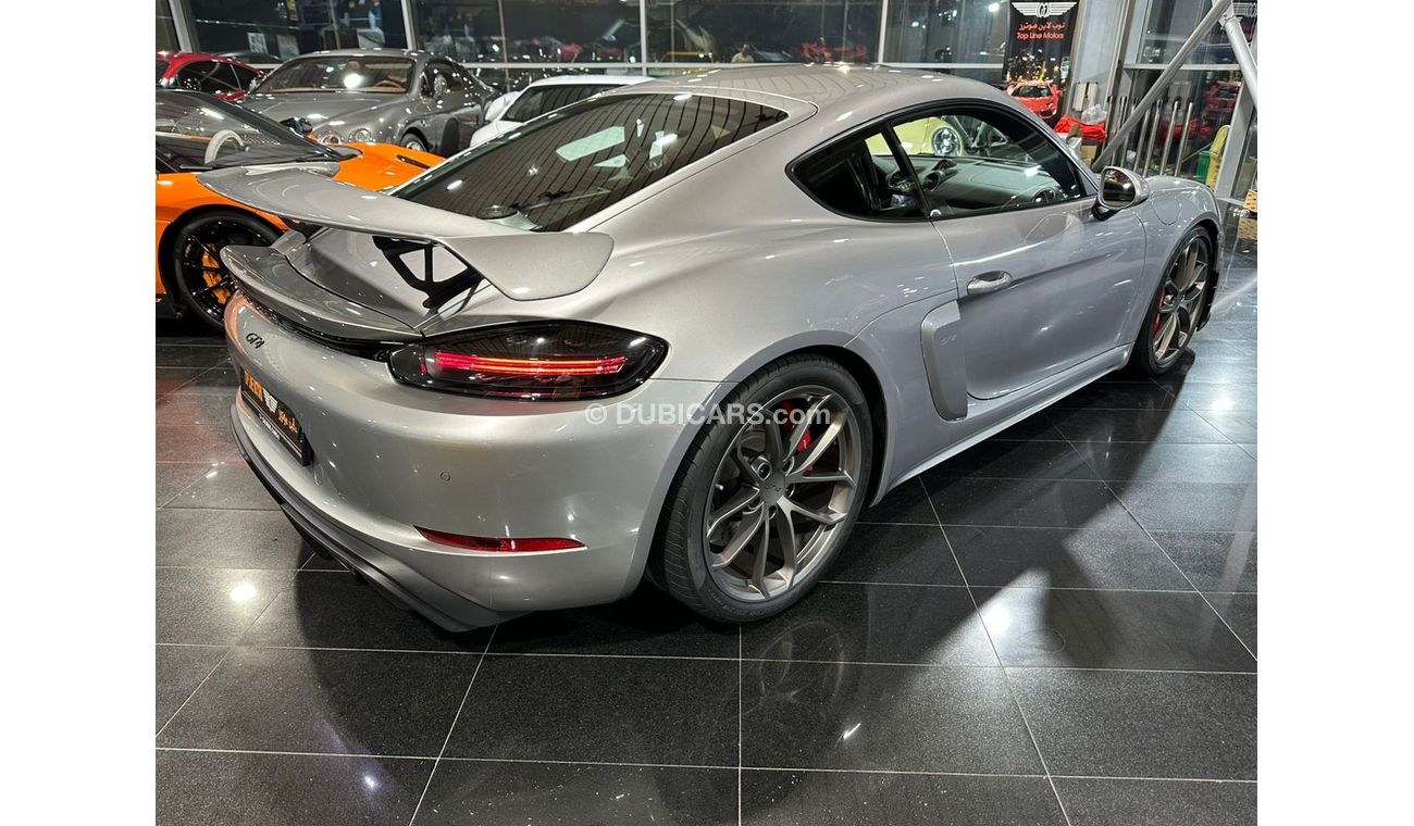 Porsche 718 Cayman GT4