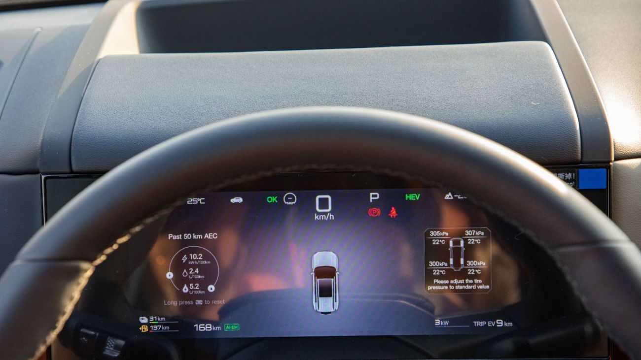 بي واي دي ليوبارد تيتانيوم 7 DM-i 190KM 4WD ULTRA EDITION | 2025 | Ready Stock Limited QTY | For Local Registration +10%