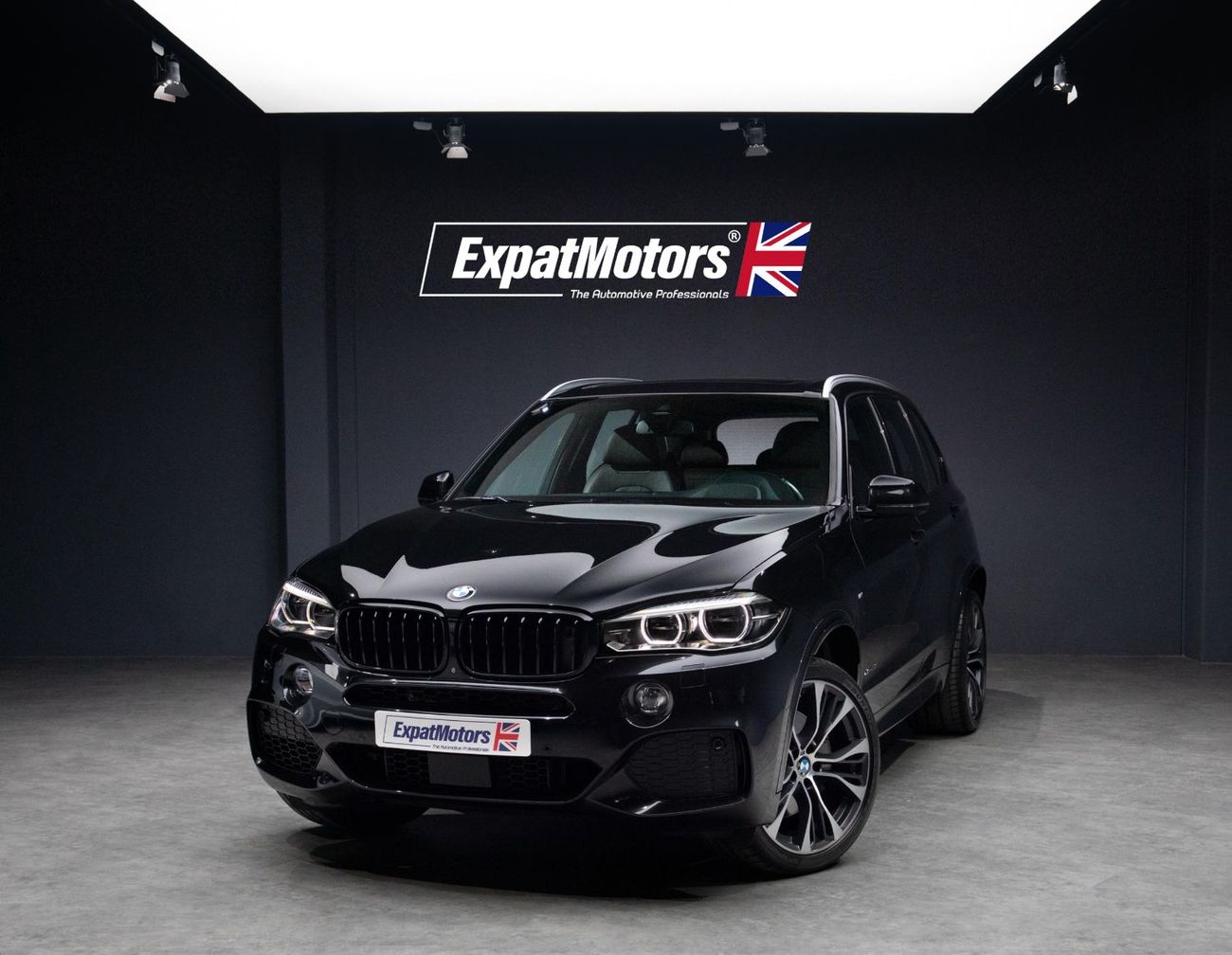 BMW X5 50i M Sport 4.4L 2,540x60 • 0% DP • 2018 BMW X5 50i XDrive M-Sport • Warranty Available • GCC •