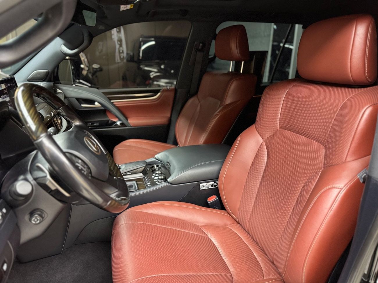 Lexus LX 570 Sport 5.7L