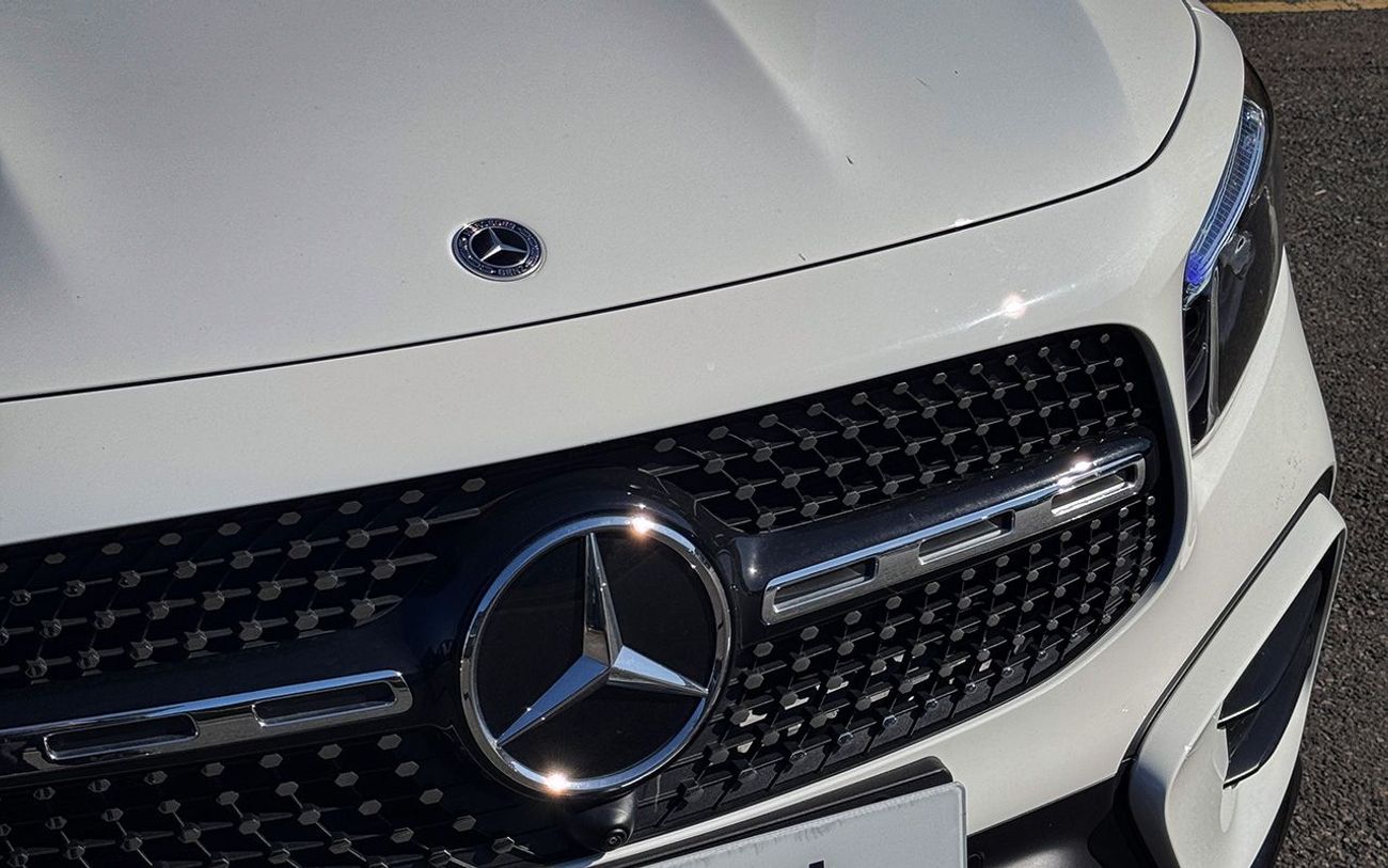 Mercedes-Benz GLB 200 AMG Line Premium Plus Right Hand Drive