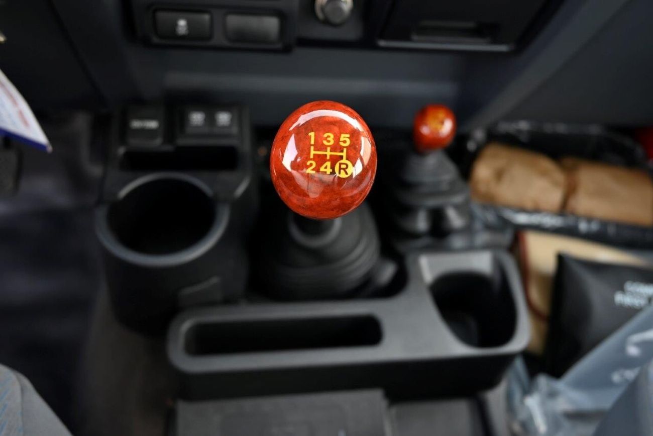 Toyota Land Cruiser Pick Up V8 4.5L TURBO DIESEL 4WD