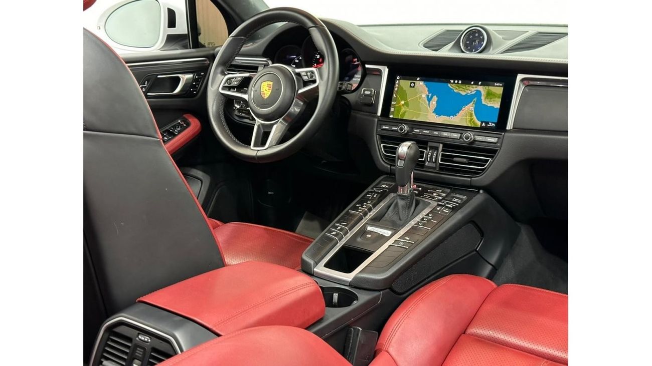 بورش ماكان std 2021 Porsche Macan, Warranty, Full Porsche Service History, Full Options, GCC