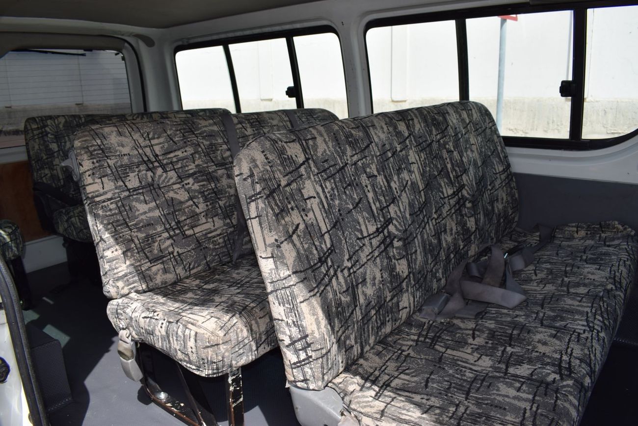 Toyota Hiace Toyota Hiace Std Roof Bus, Model:2009. Excellent condition