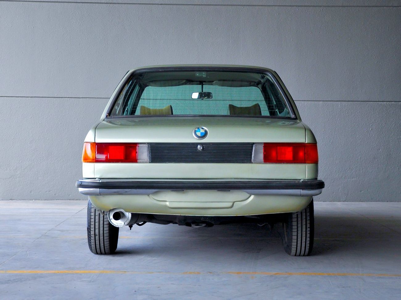 BMW 320i