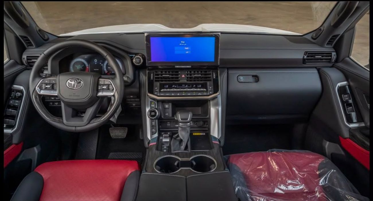 Toyota Land Cruiser VXR TOYOTA LC300 3.5L TT PETROL 2026 MODEL GCC