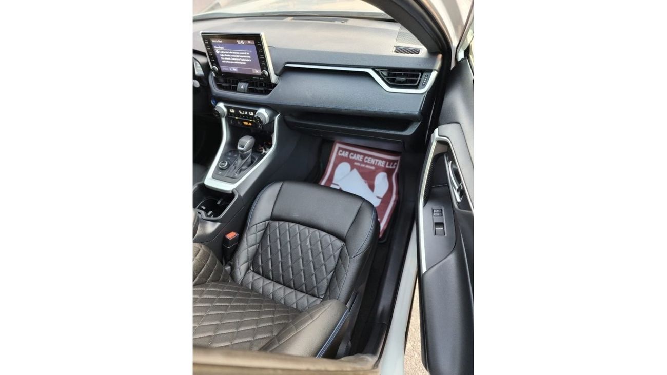 Toyota RAV4 XLE TOYOTA RAV4 SE FULL OPTION HYBRID