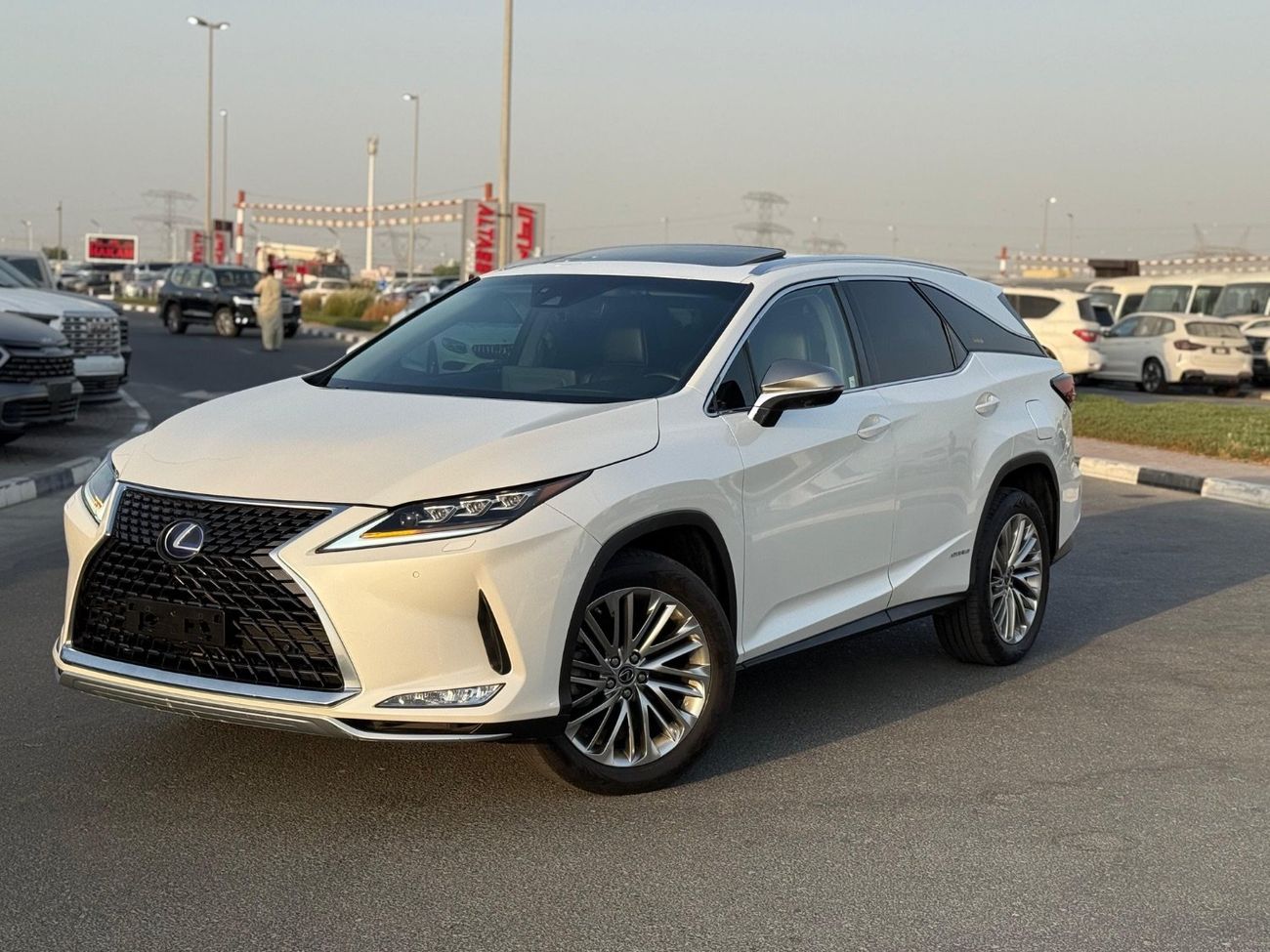 لكزس RX450h L Platinum 3.5L (7 Seater)