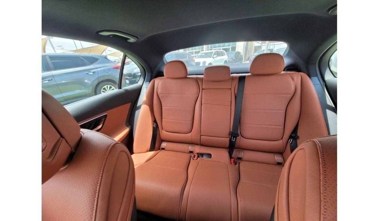 مرسيدس بنز C 300 Std C300W  CLEAN TITLE