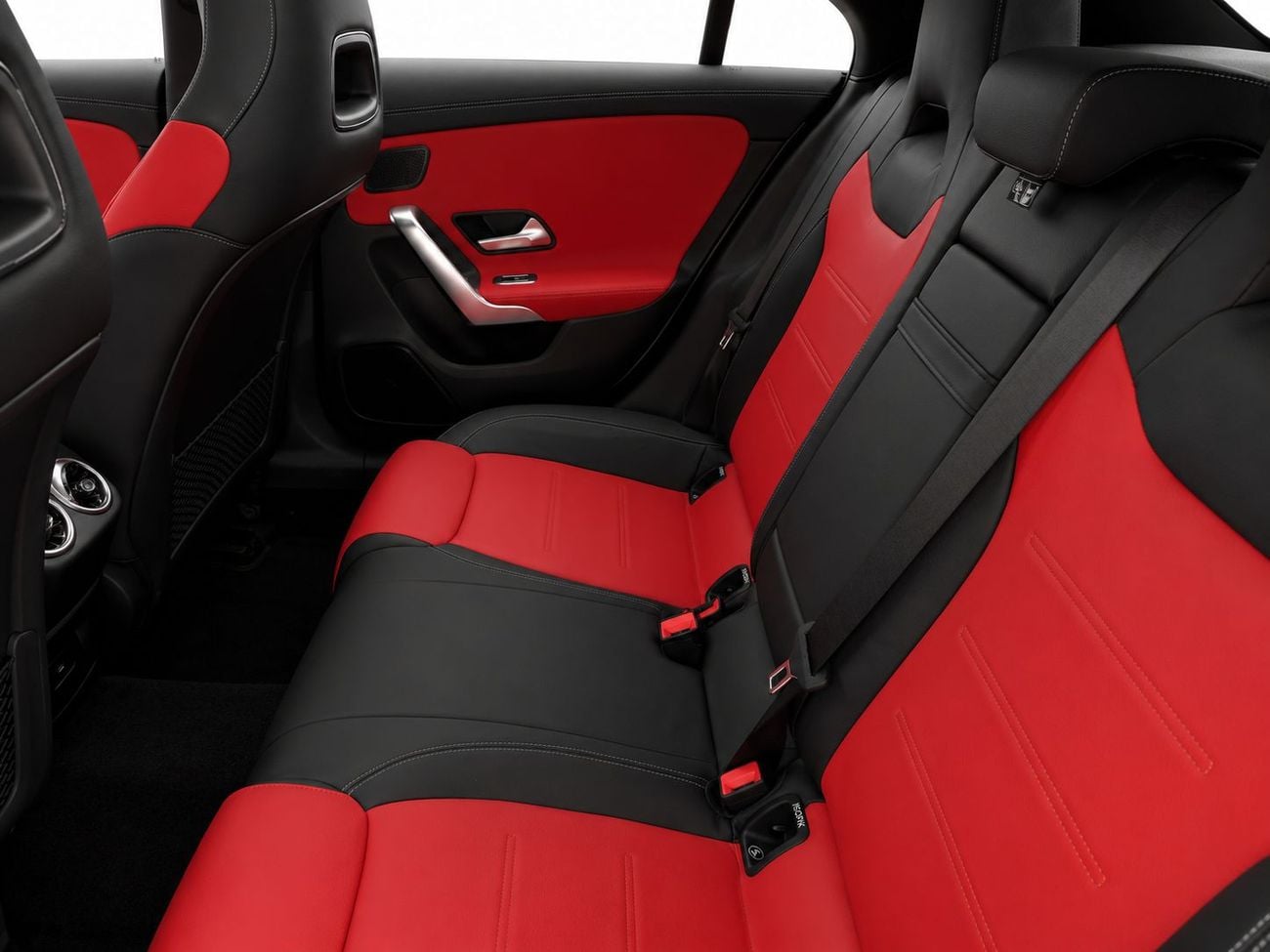 Mercedes Benz CLA35 AMG 4MATIC