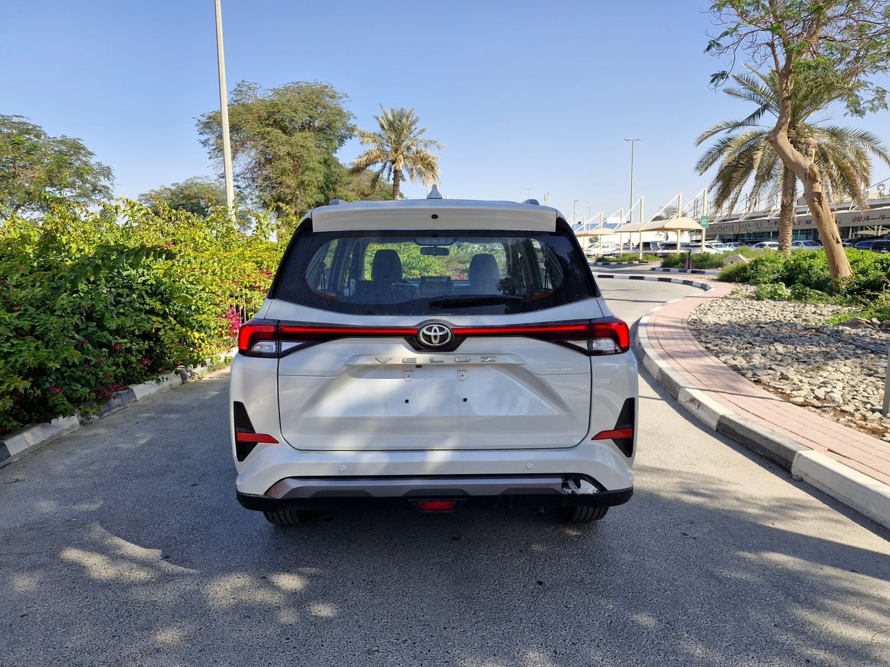 Toyota Veloz 2025 TOYOTA VELOZ 1.5L Petrol AT GCC Brand New 0Km