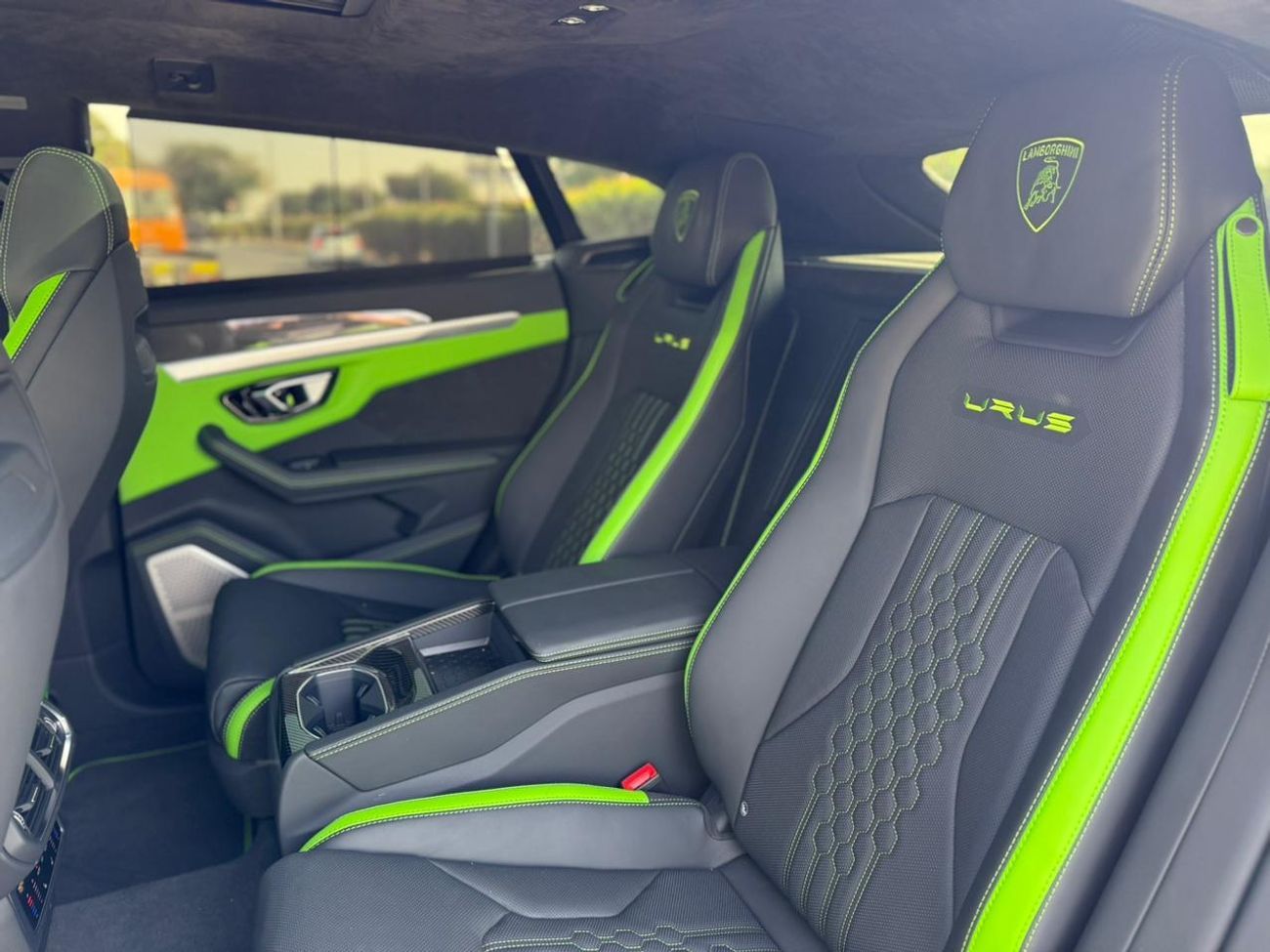 Lamborghini Urus 2024 LAMBORGHINI URUS S PERFECT LIKE NEW KOREAN SPECS S 4.0T V8