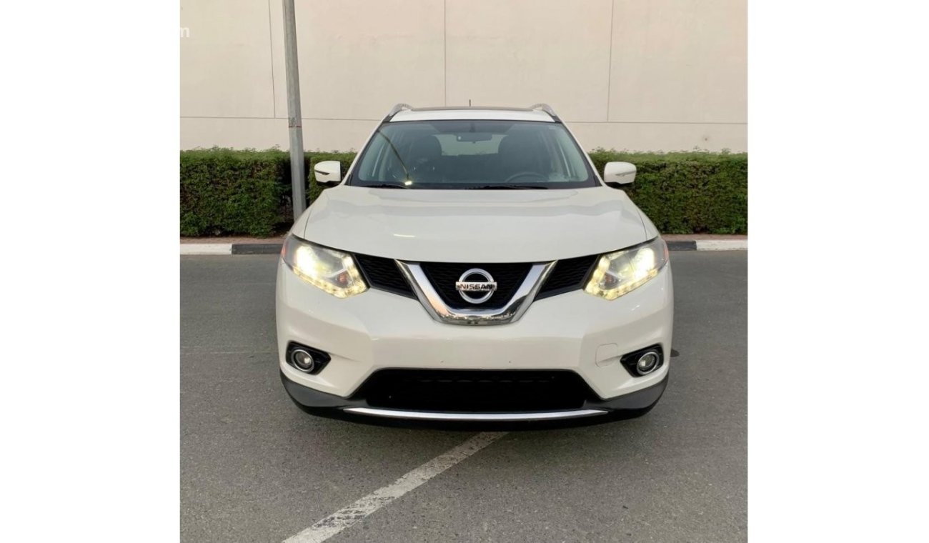 Nissan Rogue Car is full panorama