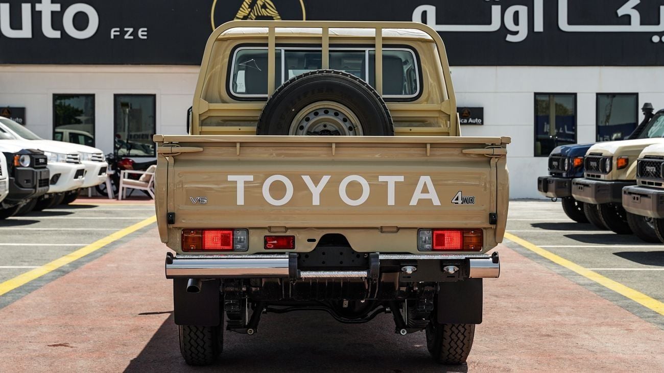 تويوتا لاند كروزر بيك آب LC 79 DC 4.0 PETROL AT 2025 DIFF-LOCK