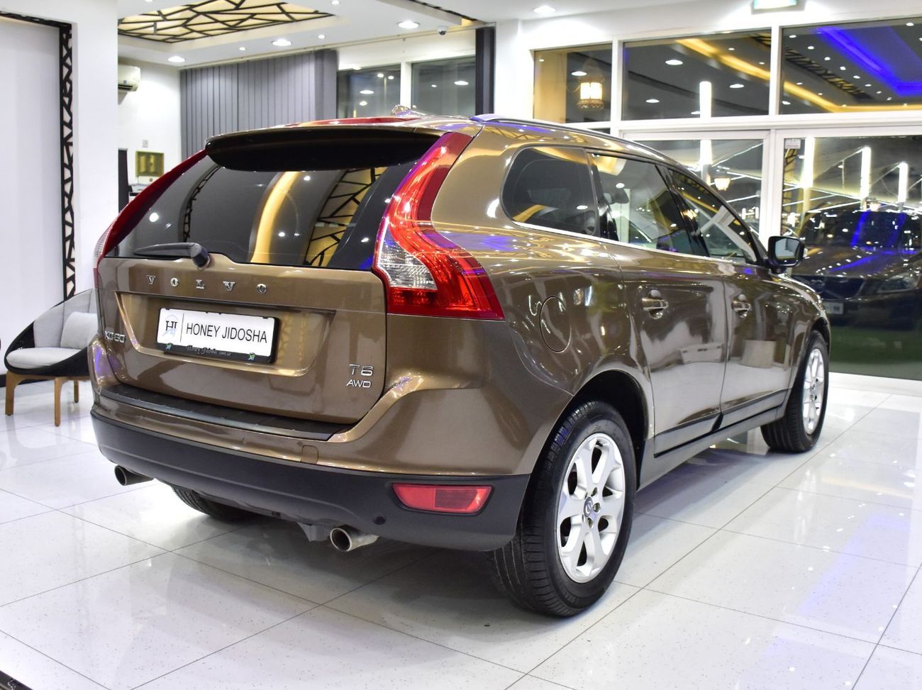 فولفو XC 60 EXCELLENT DEAL for our Volvo XC60 T6 AWD ( 2011 Model ) in Brown Color GCC Specs