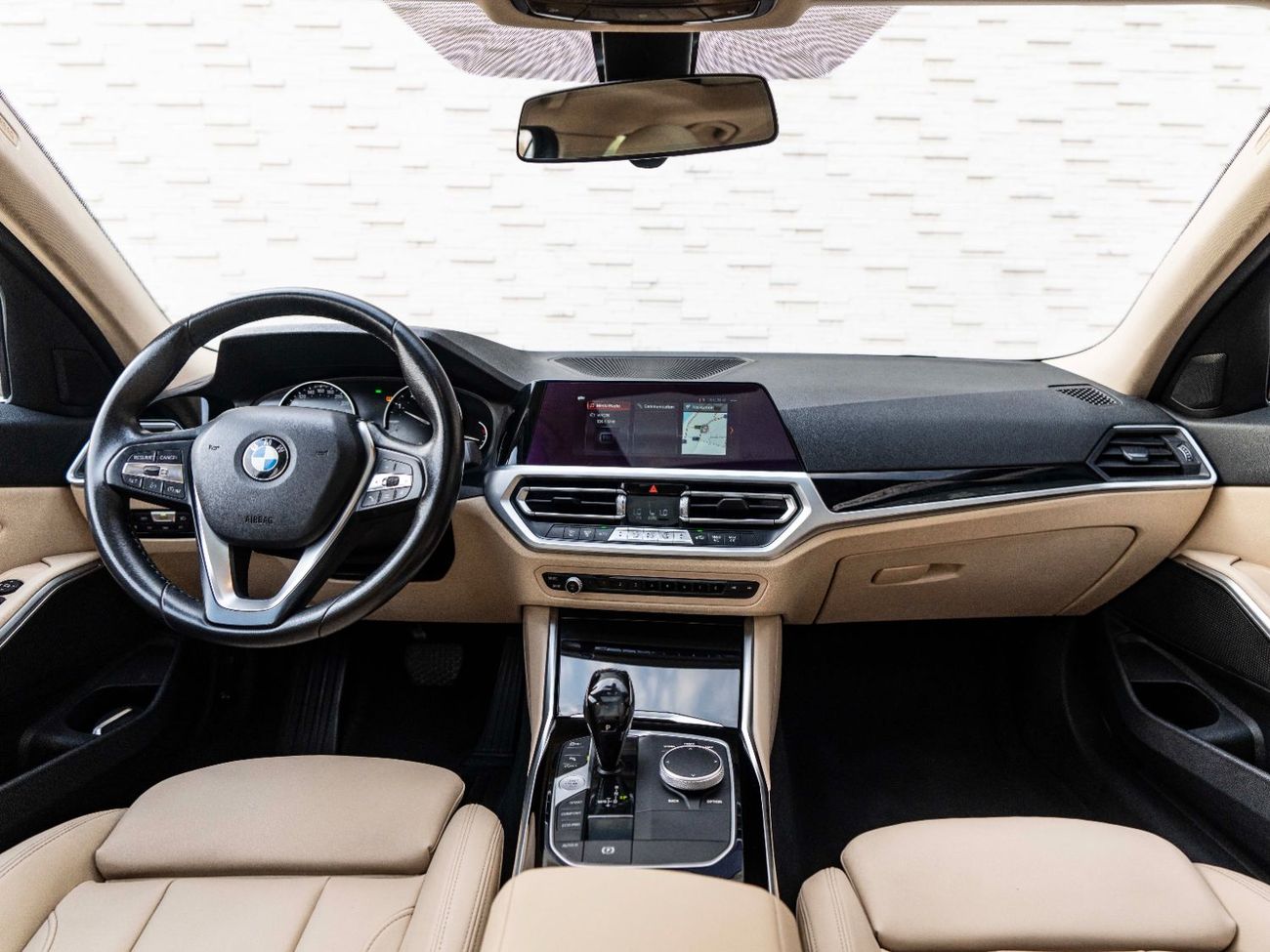 BMW 320i Executive 2.0L