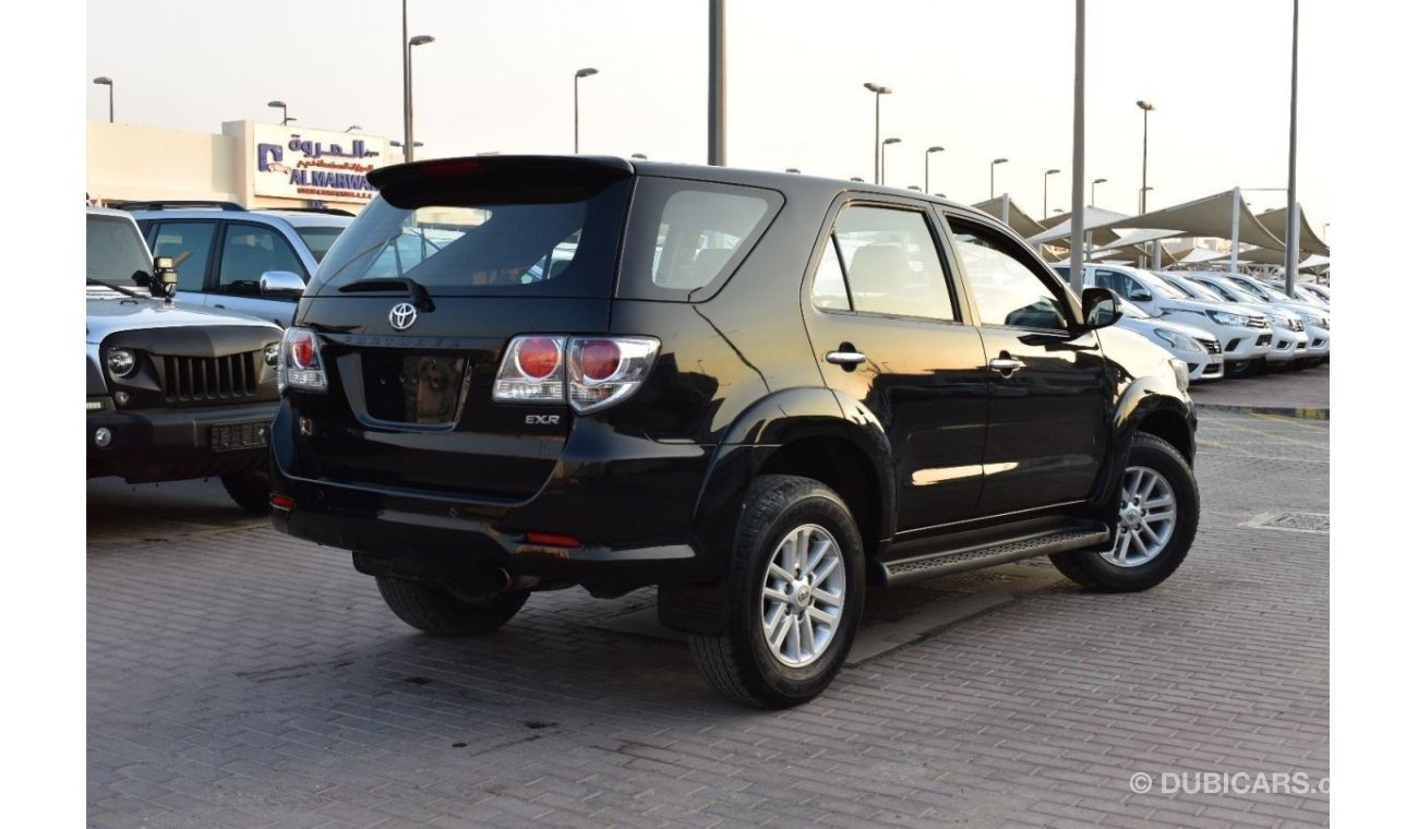 Toyota Fortuner 2015 | TOYOTA FORTUNER EXR 5 DOORS | AUTOMATIC TRANSMISSION | GCC | VERY WELL-MAINTAINED | SPECTACUL