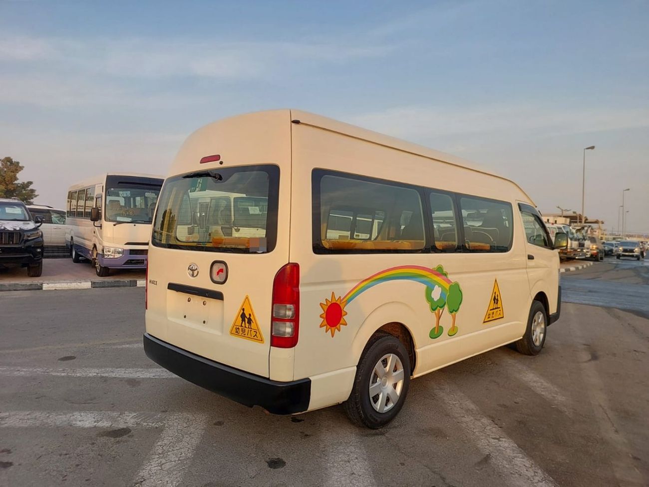 تويوتا هاياس TOYOTA HIACE COMMUTER VAN RHD 2014 MODEL 2.7 L PETROL AUTOMATIC(PM06274)