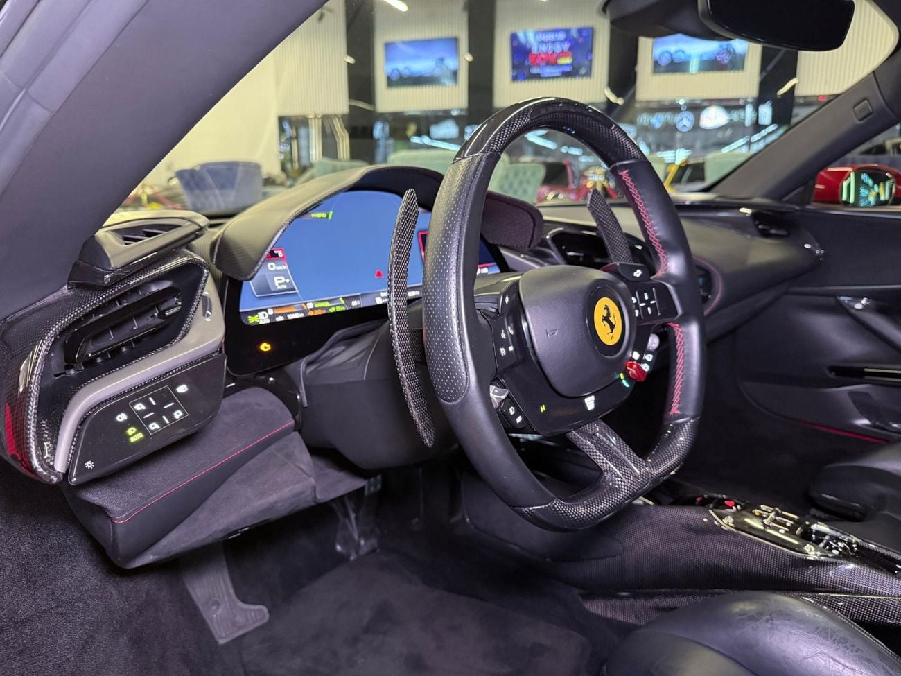 فيراري SF90 ستراديل STRADALE
