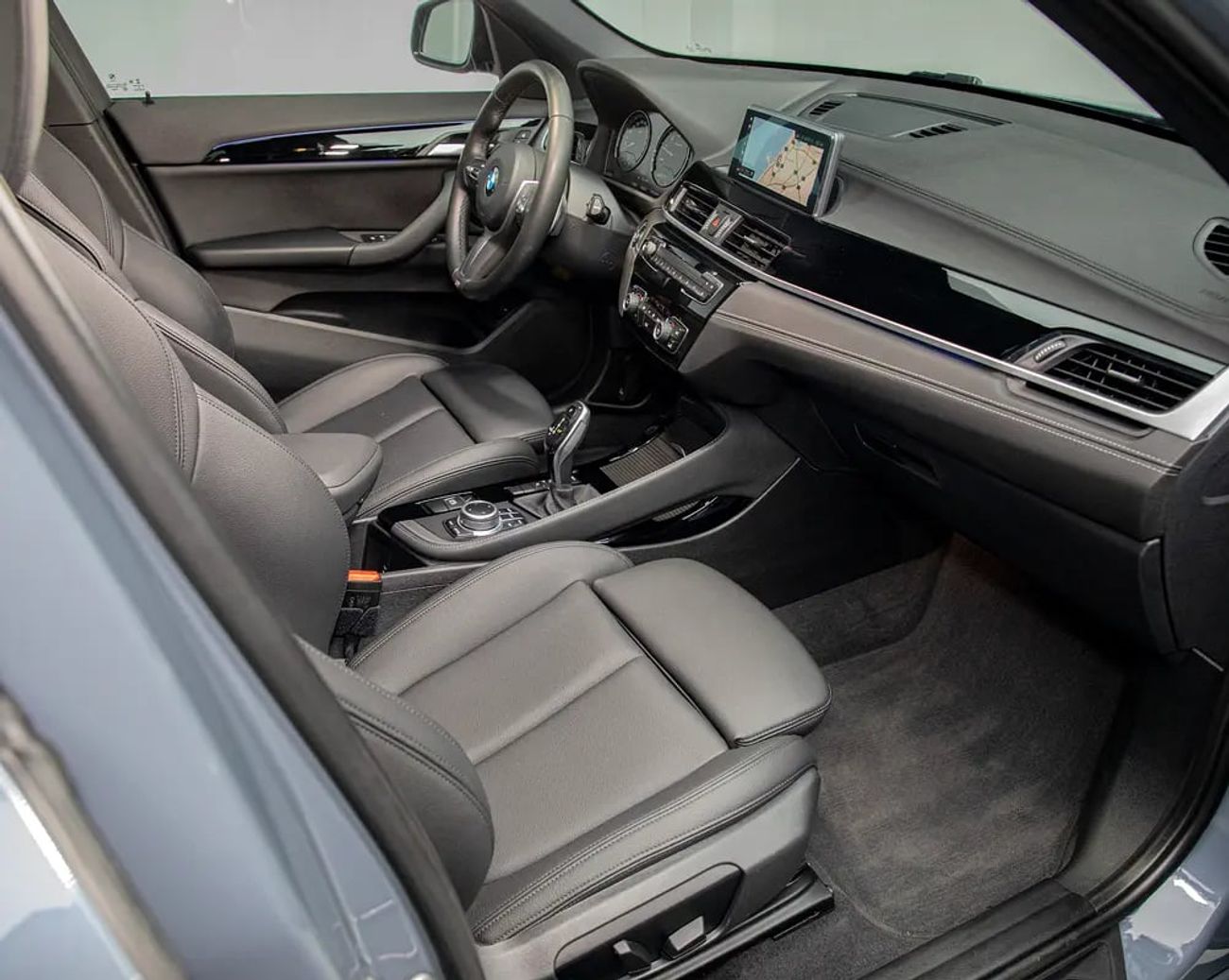 بي أم دبليو X1 sDrive20i M Sport