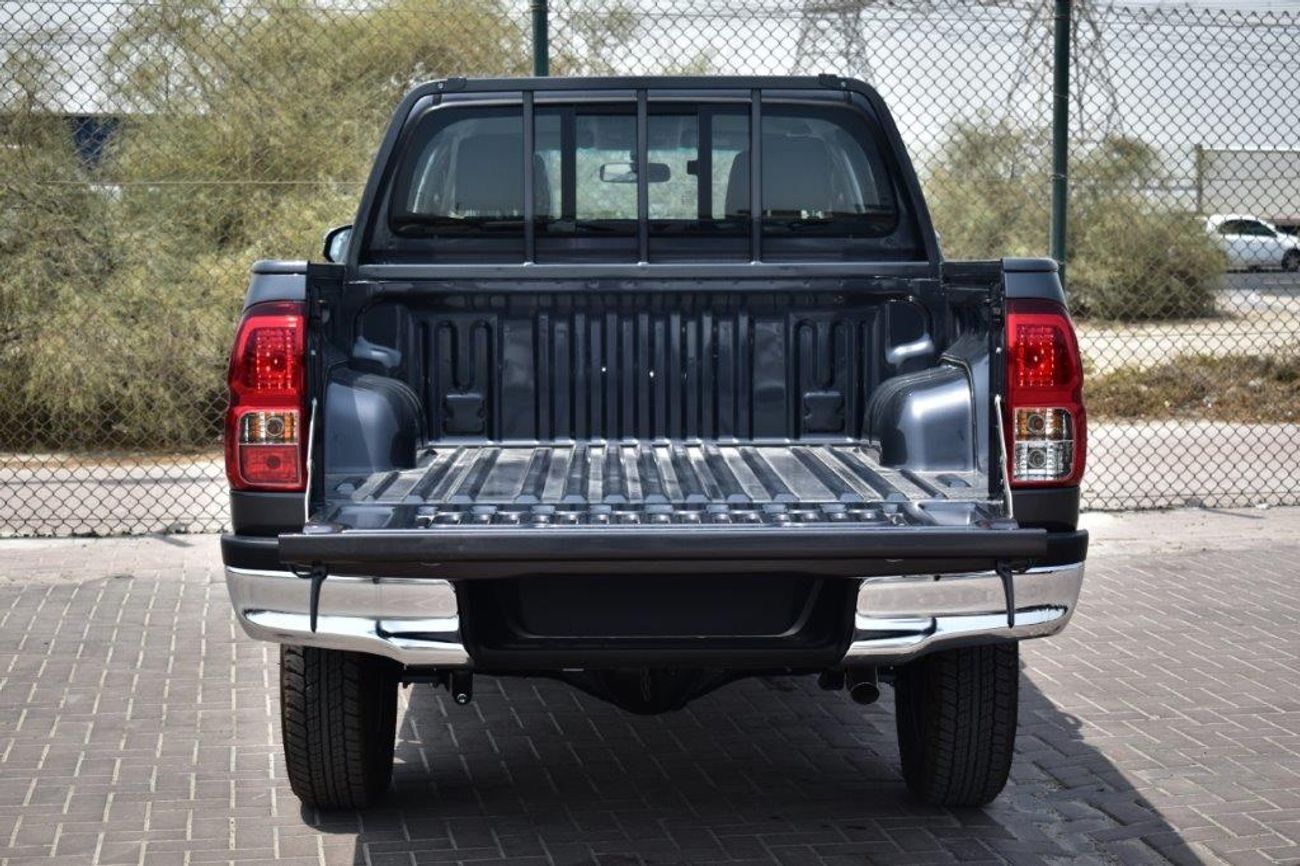 تويوتا هيلوكس HILUX DOUBLE CAB 2.4L DIESEL 4X4 AT